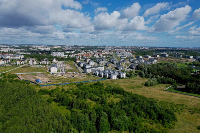 Inwestycja Dualis – Znajdź Równowagę Między Spokojem a Miejską Wygodą